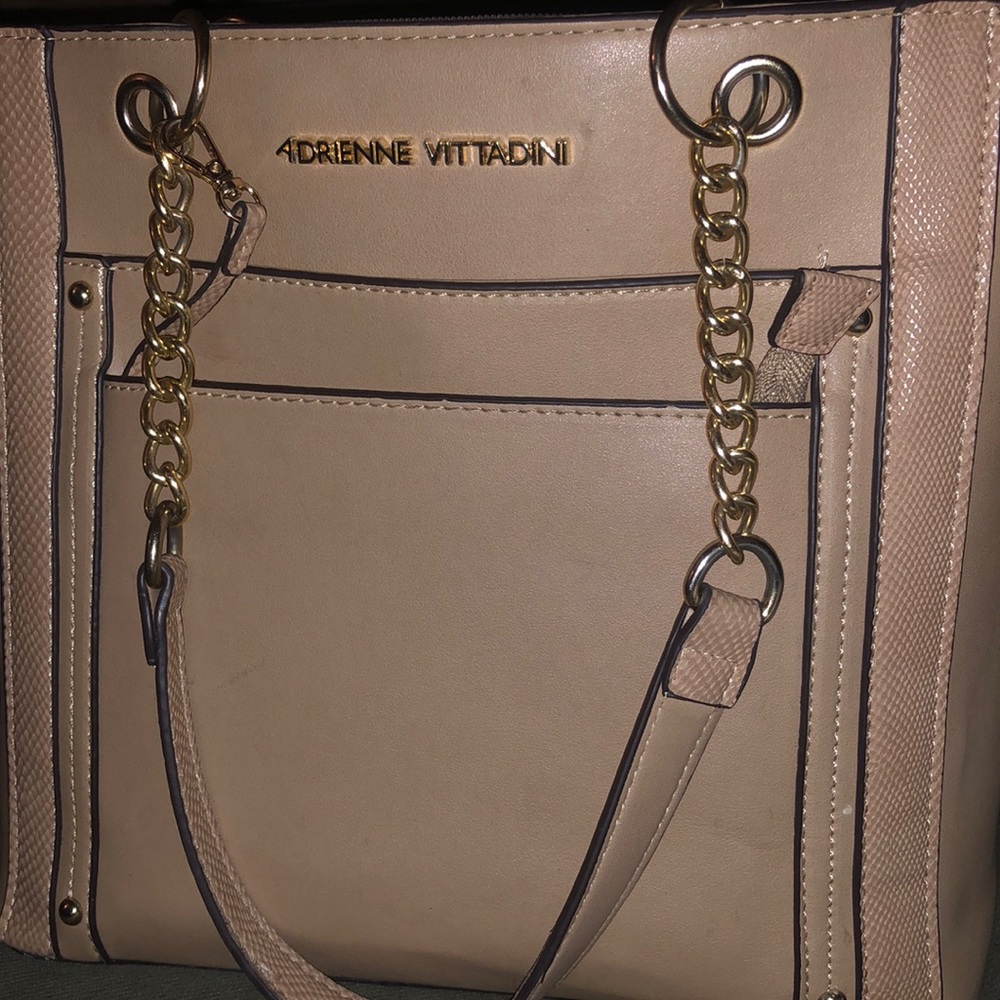 Adrienne Vittadini hand bag